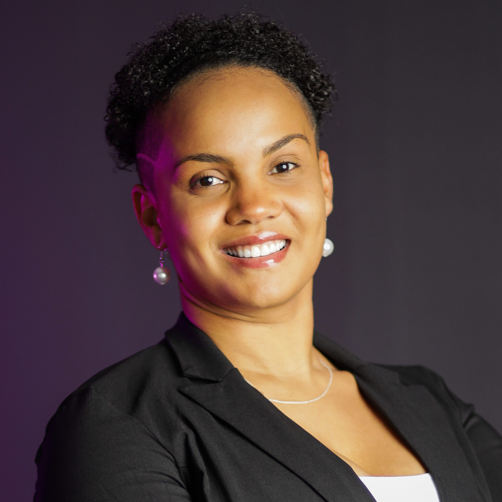 Sarah-Maynard_Director-of-Human-Resources-and-Administration_Corporate